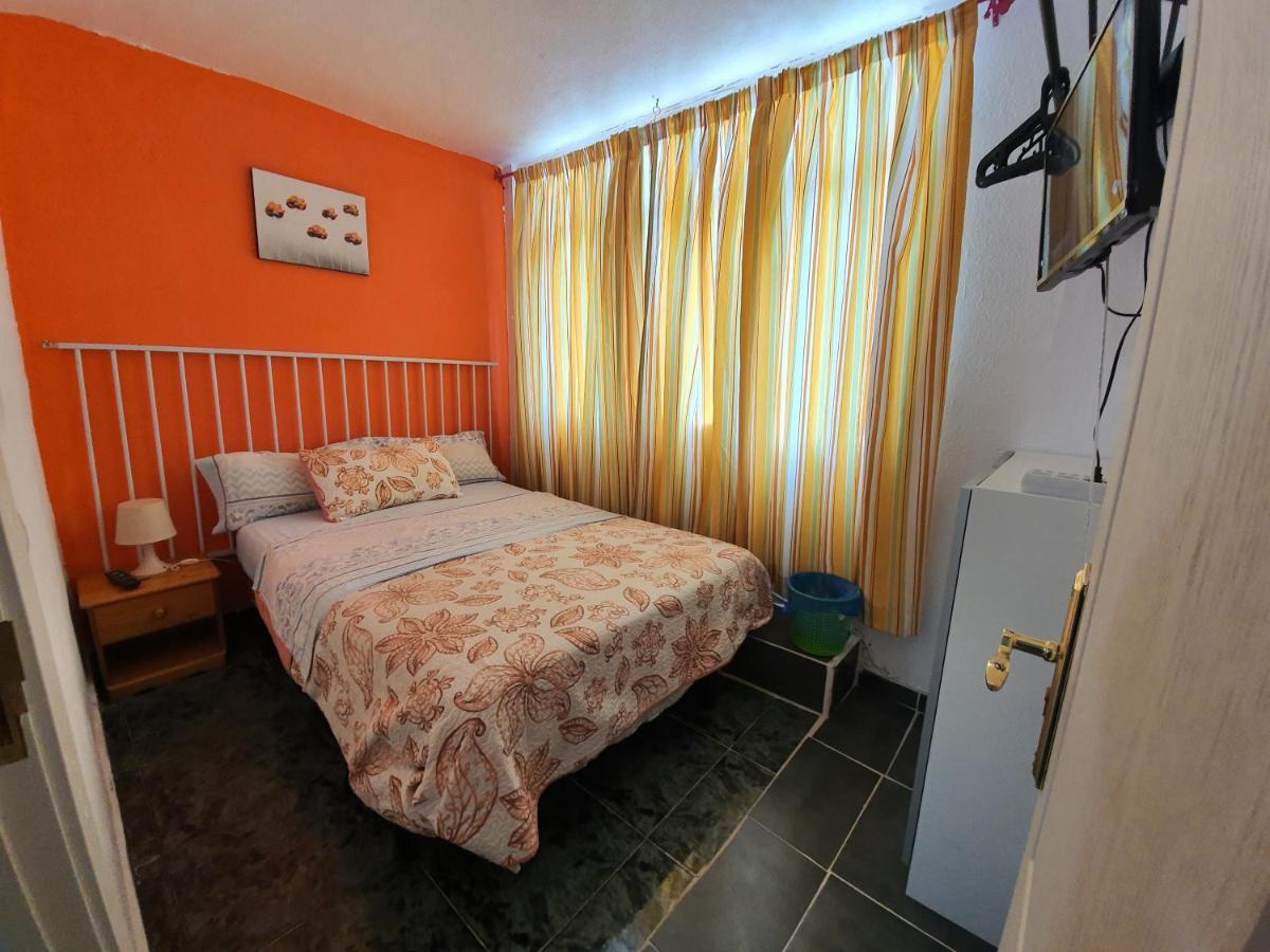 Full Flats And Rooms With Shared Toilet Wifi Free San Fernando Playa del Inglés Eksteriør bilde