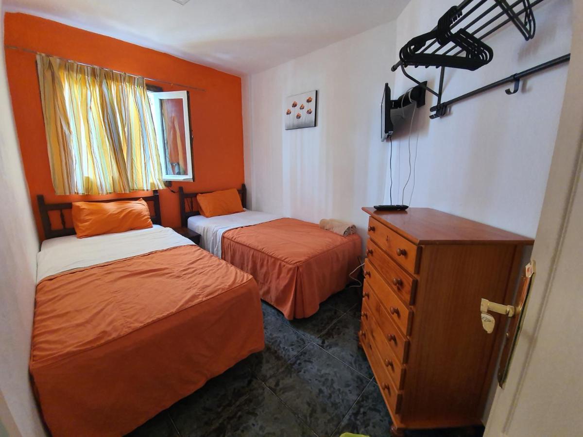 Full Flats And Rooms With Shared Toilet Wifi Free San Fernando Playa del Inglés Eksteriør bilde