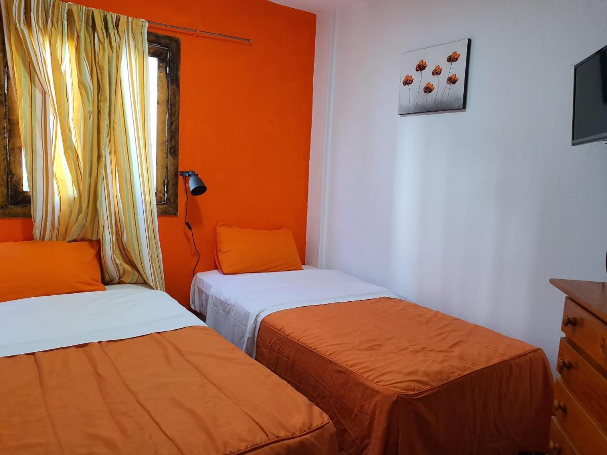 Full Flats And Rooms With Shared Toilet Wifi Free San Fernando Playa del Inglés Eksteriør bilde